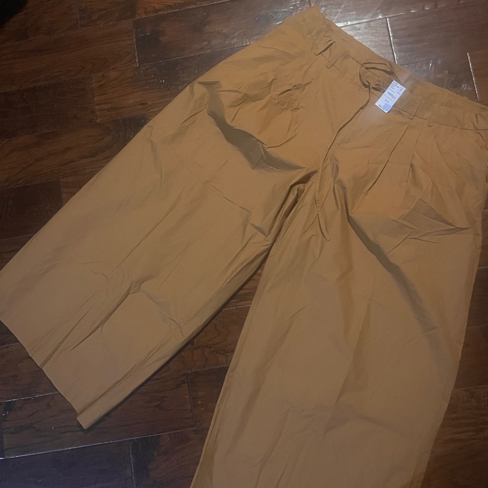 Land’s End brand Women’s wide legged Relaxed Fit Chino Pants - Brown